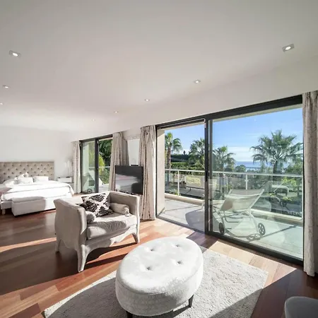 Ref 2156 - - For Rent * Cannes